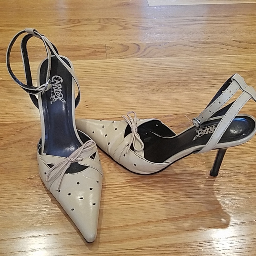 Carlos Santana Pumps